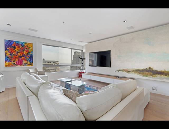 2 BEDROOM PROPERTY TO RENT IN SEA POINT